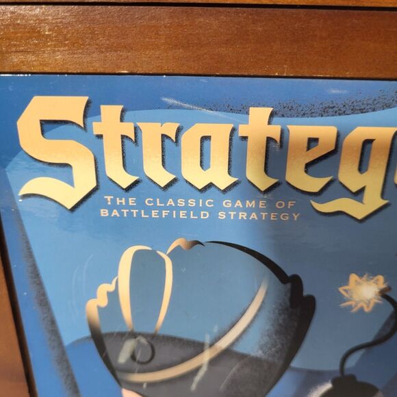 Stratego 2005 Vintage Game Collection Exclusive Shelf Wooden Box - Picture 2 of 9